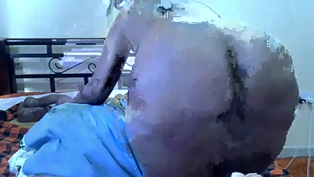 sweet darlli online show from April 3, 6:33 am