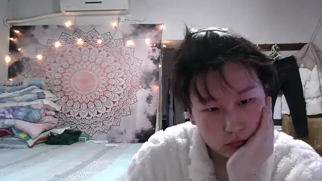 Snapshot of XiaNa2023 chatting on December 7, 8:55 am XiaNa2023 online show from December 7, 8:55 am