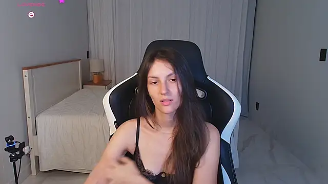 upssnowy online show from April 10, 9:30 pm