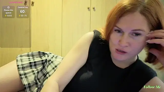 Sheandhim23 online show from February 25, 1:10 pm