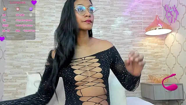 Snapshot of ZoeSmitth chatting on November 26, 11:44 am ZoeSmitth online show from November 26, 11:44 am