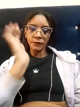 Snapshot of ZoeSmitth chatting on April 8, 4:51 pm ZoeSmitth online show from April 8, 4:51 pm