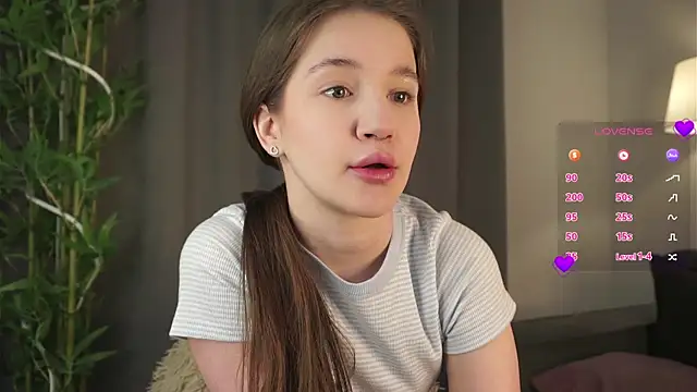 AmiLewis online show from February 5, 1:04 am