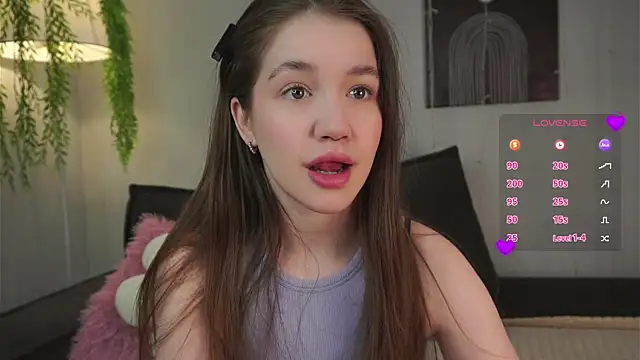 AmiLewis online show from February 21, 1:11 am