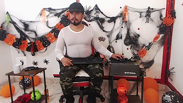 KalethBigDick online show from November 1, 5:42 am