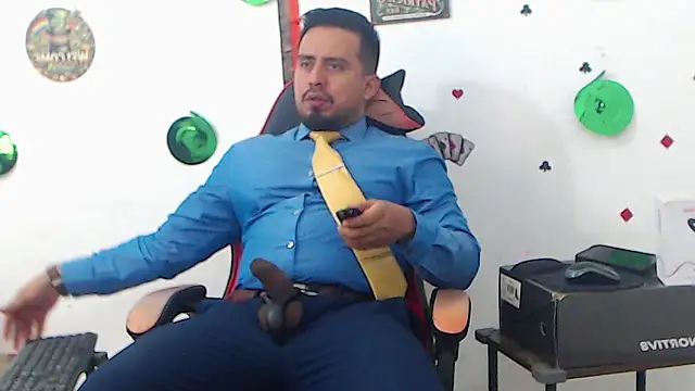 KalethBigDick online show from April 7, 8:04 am