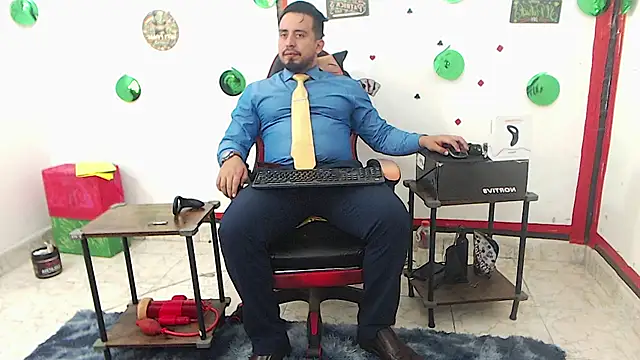 KalethBigDick online show from April 9, 12:32 pm