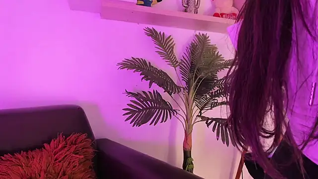 Miia Thompsonn online show from January 21, 3:15 am