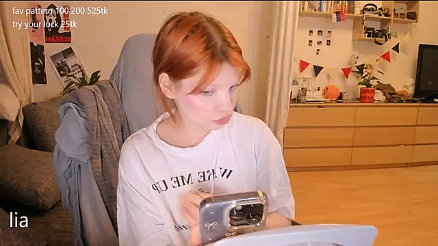 lil lia online show from November 6, 10:54 pm