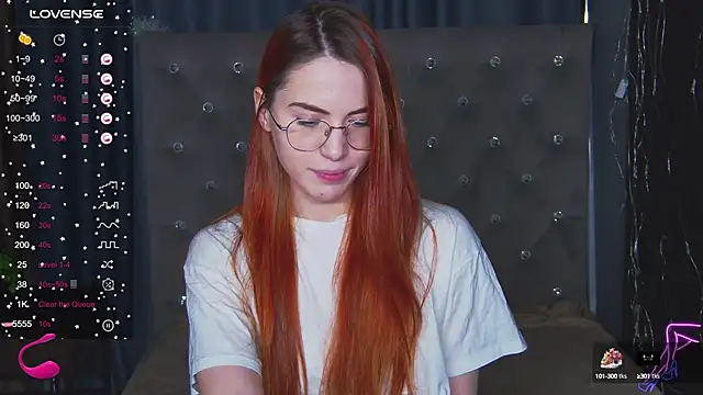 EmilyKents online show from February 4, 4:37 am