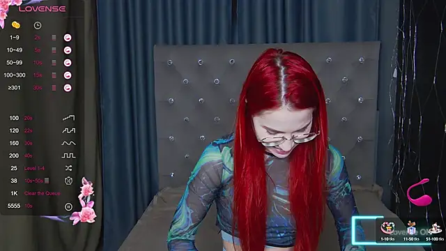 EmilyKents online show from October 9, 1:47 am