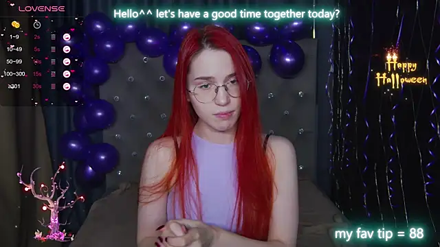 EmilyKents online show from October 21, 1:28 am