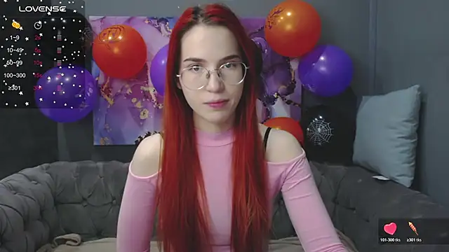 EmilyKents online show from October 28, 1:20 am