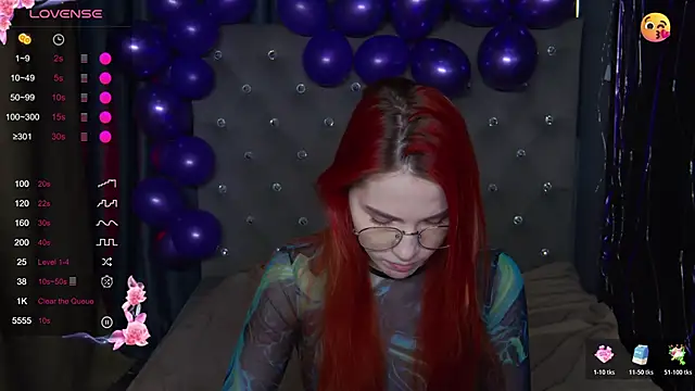 EmilyKents online show from November 10, 1:48 am