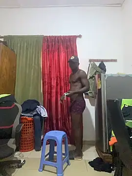 Snapshot of BigBrotherFreak chatting on February 7, 7:56 am BigBrotherFreak online show from February 7, 7:56 am