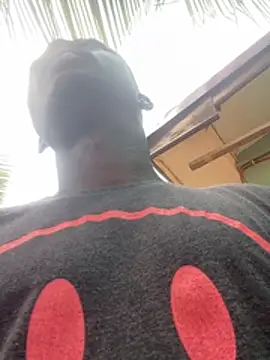 Snapshot of BigBrotherFreak chatting on February 16, 11:06 am BigBrotherFreak online show from February 16, 11:06 am