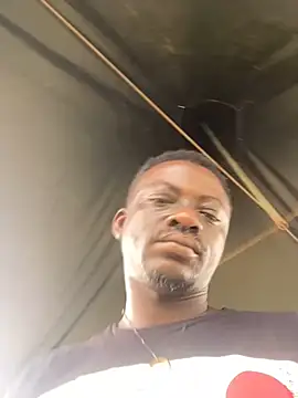 Snapshot of BigBrotherFreak chatting on February 21, 9:10 am BigBrotherFreak online show from February 21, 9:10 am