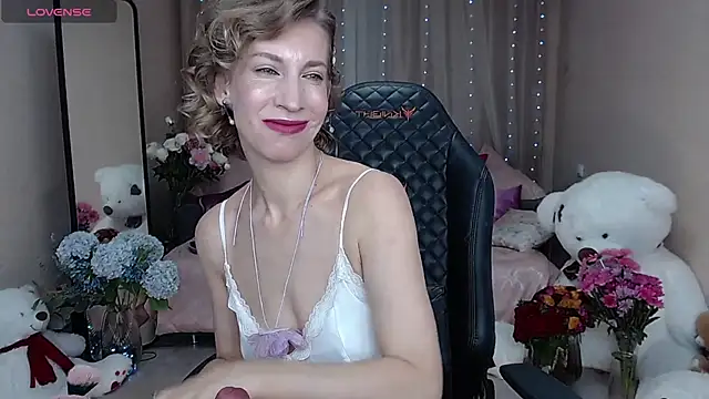AdrianaSea online show from September 21, 5:20 am