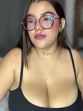 Michellesexxy online show from January 7, 5:33 am