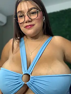 Michellesexxy online show from January 29, 8:35 pm