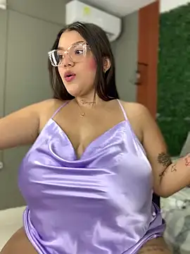 Michellesexxy online show from March 13, 3:44 am