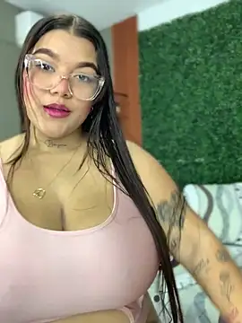 Michellesexxy online show from March 15, 9:38 pm