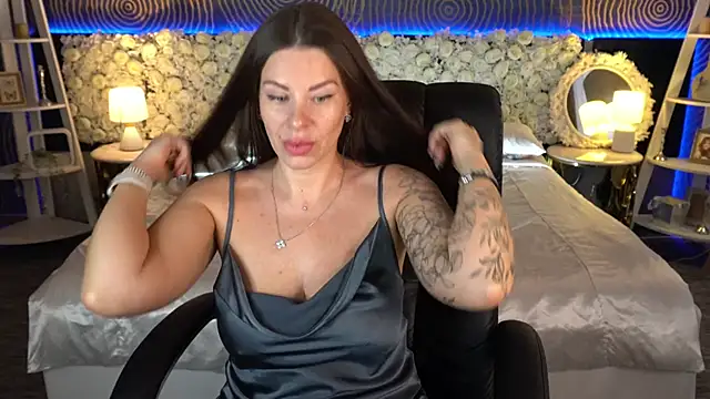 IsabellaFoxyy online show from January 18, 1:37 pm