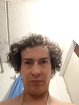 Snapshot of yonson90s chatting on September 30, 3:22 am yonson90s online show from September 30, 3:22 am