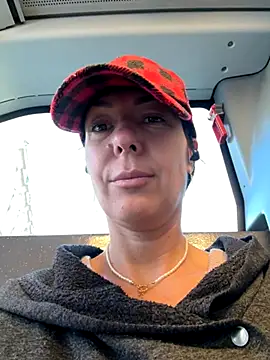 eveangelll online show from November 3, 8:04 am