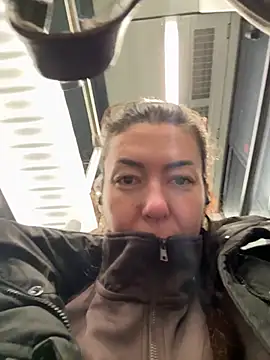 eveangelll online show from February 5, 5:01 am