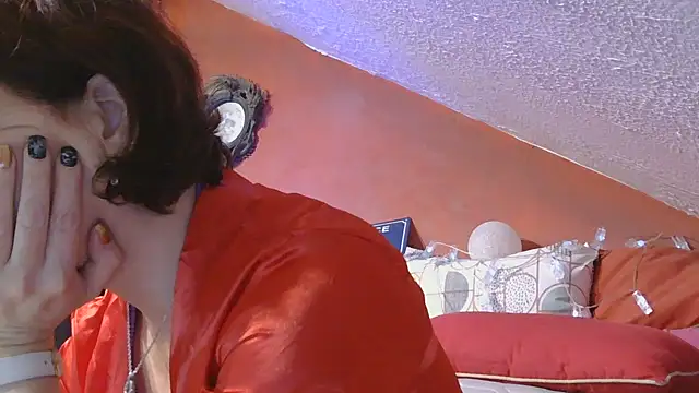 Snapshot of lanax chatting on October 22, 11:21 am lanax online show from October 22, 11:21 am