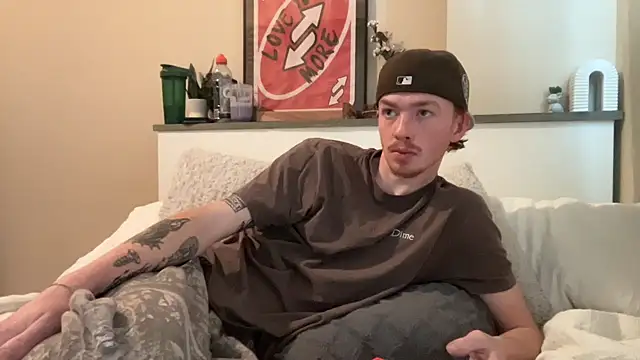 Snapshot of younghungginger chatting on December 14, 6:52 pm younghungginger online show from December 14, 6:52 pm