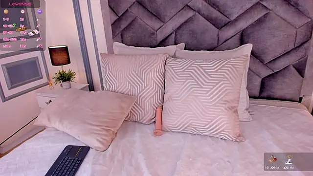 SamanthaClay online show from January 7, 11:56 pm