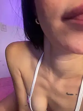 Abbieharper1 online show from December 18, 4:31 am