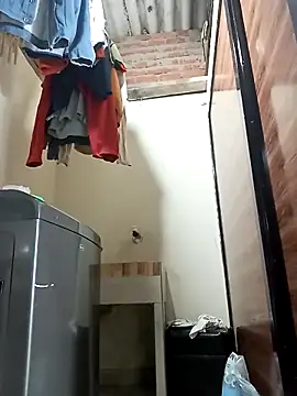 AlejoKhalifa  online show from November 11, 10:37 am