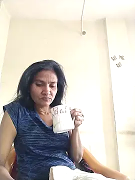 sunita6009 online show from April 17, 6:27 am