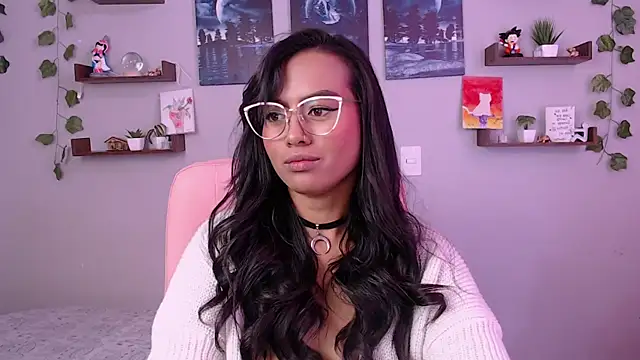 Snapshot of macey_elliot_ chatting on January 21, 2:37 pm macey elliot online show from January 21, 2:37 pm