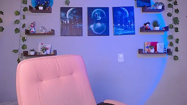 Snapshot of macey_elliot_ chatting on February 4, 12:22 pm macey elliot online show from February 4, 12:22 pm