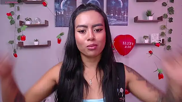 Snapshot of macey_elliot_ chatting on February 19, 6:10 pm macey elliot online show from February 19, 6:10 pm