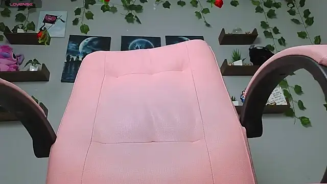 Snapshot of macey_elliot_ chatting on March 19, 11:06 am macey elliot online show from March 19, 11:06 am