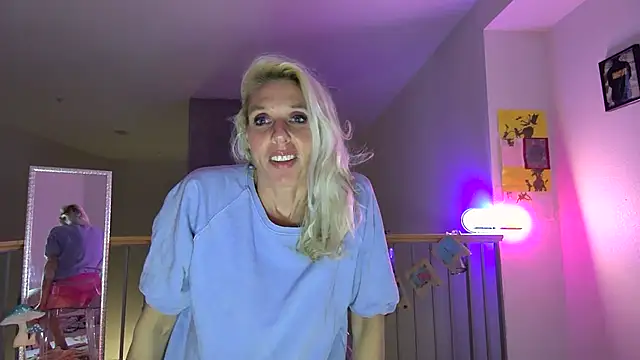 Glamazonx online show from February 2, 5:32 am