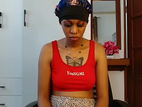 queencydoll online show from December 19, 9:38 am