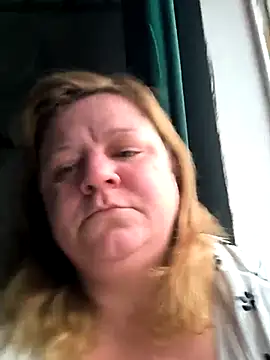 Snapshot of jusichka chatting on November 23, 8:03 am jusichka online show from November 23, 8:03 am