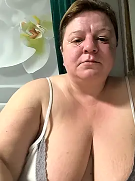 Snapshot of jusichka chatting on November 24, 6:40 pm jusichka online show from November 24, 6:40 pm