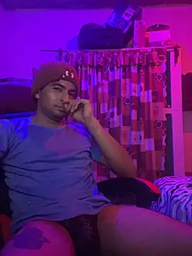 Snapshot of yObal-hot chatting on April 25, 4:04 pm yObal-hot online show from April 25, 4:04 pm
