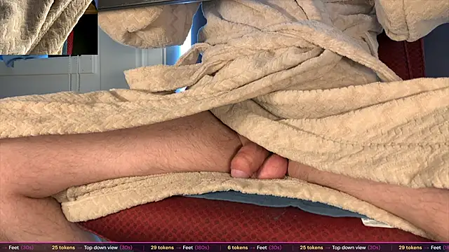 Snapshot of brsrkr chatting on March 28, 8:47 am brsrkr online show from March 28, 8:47 am