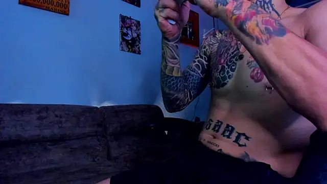 Snapshot of Drako_Lamar chatting on February 11, 4:06 am Drako Lamar online show from February 11, 4:06 am