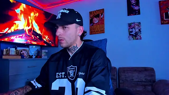 Snapshot of Drako_Lamar chatting on February 12, 3:29 pm Drako Lamar online show from February 12, 3:29 pm