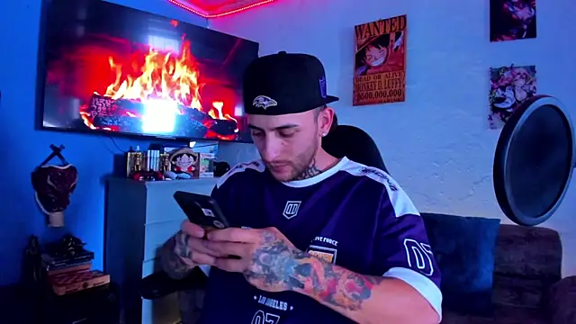 Snapshot of Drako_Lamar chatting on February 18, 9:00 pm Drako Lamar online show from February 18, 9:00 pm