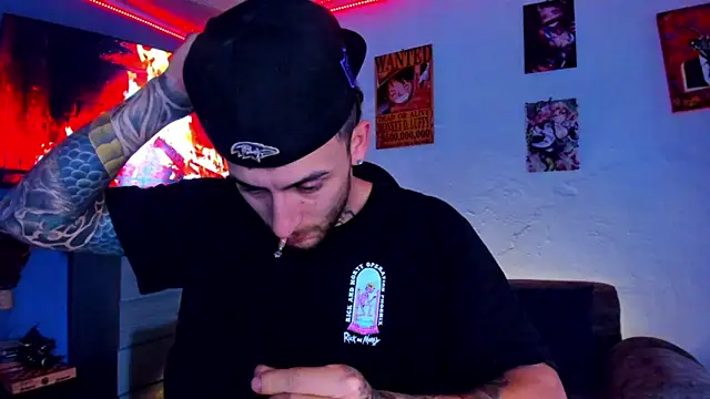 Snapshot of Drako_Lamar chatting on February 22, 7:01 pm Drako Lamar online show from February 22, 7:01 pm